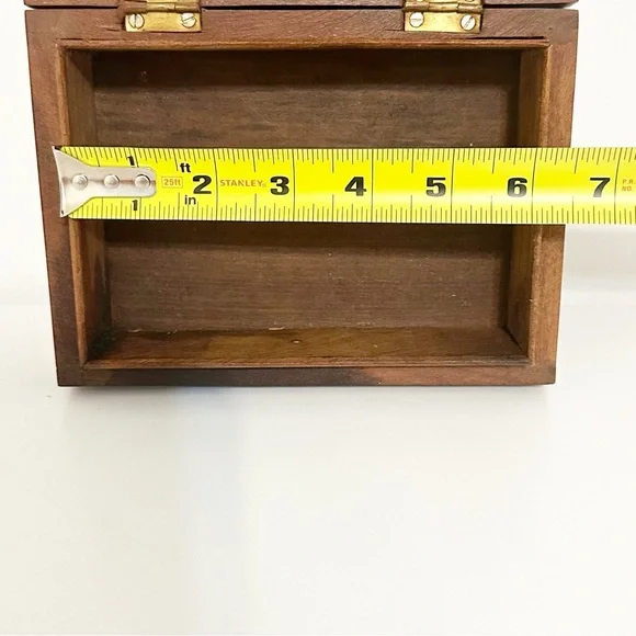 Vintage Wooden Wood Keepsake Storage Trinket Jewelry Box with Gold Inlay - Picture 3 of 11